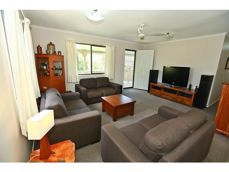 35 Sandpiper Avenue, New Auckland QLD 4680