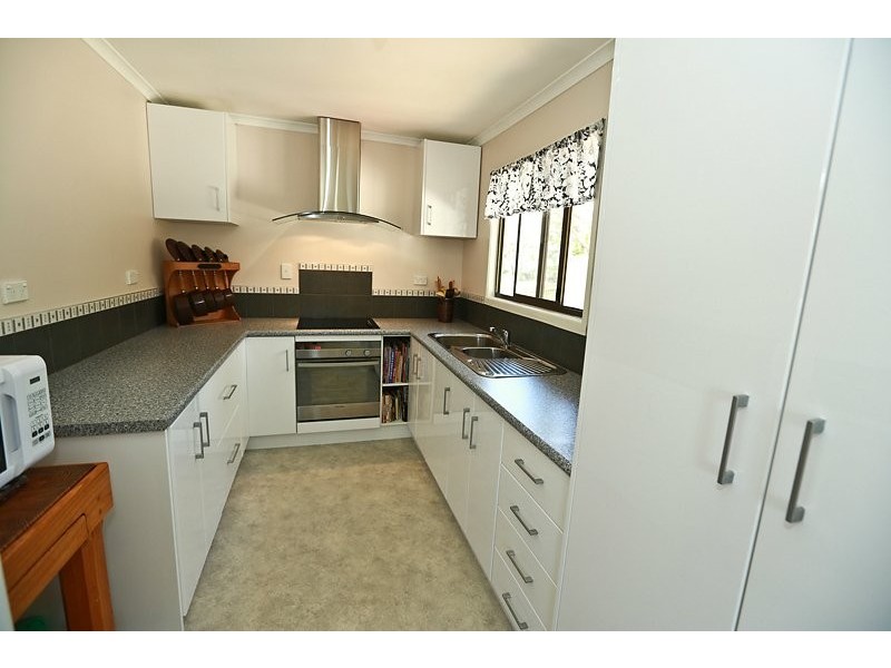 35 Sandpiper Avenue, New Auckland QLD 4680