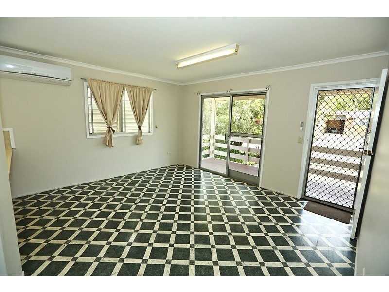 26 Wistari Street, Clinton QLD 4680