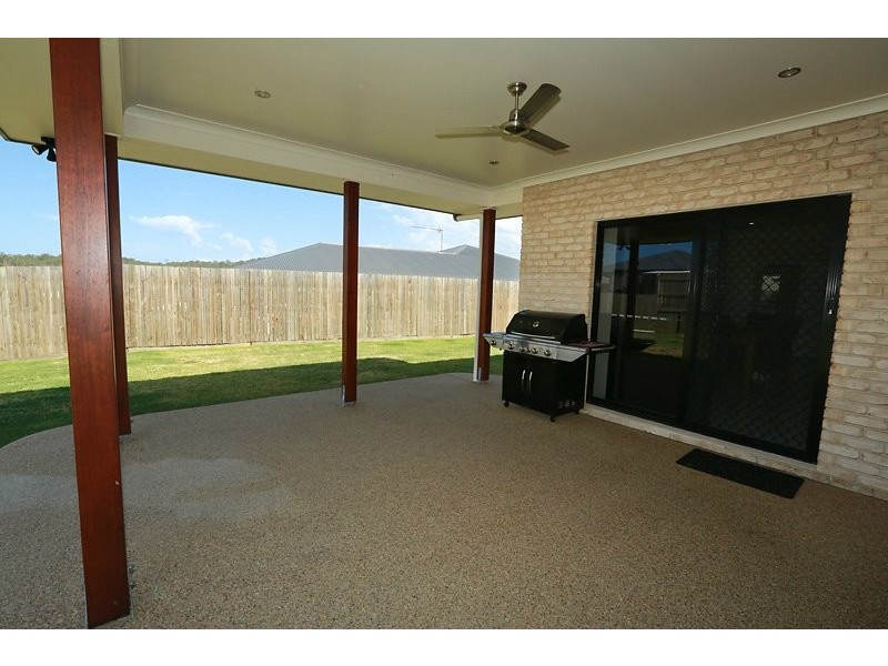 6 Markowitz Place, Kirkwood QLD 4680