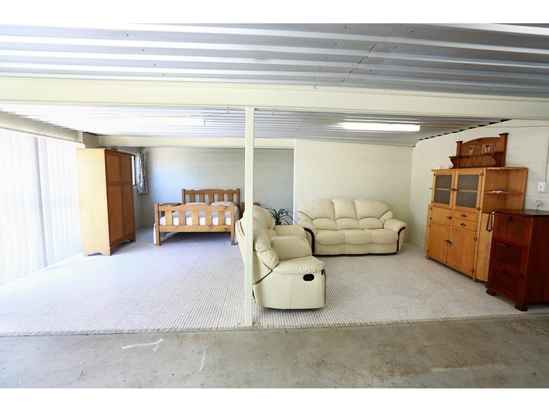 25 Far Street, West Gladstone QLD 4680