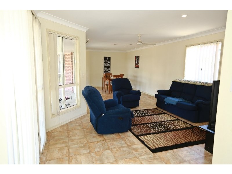 13 Cavella Drive, Glen Eden QLD 4680