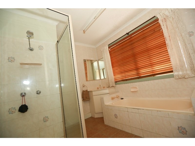 50 MANN ROAD, Calliope QLD 4680