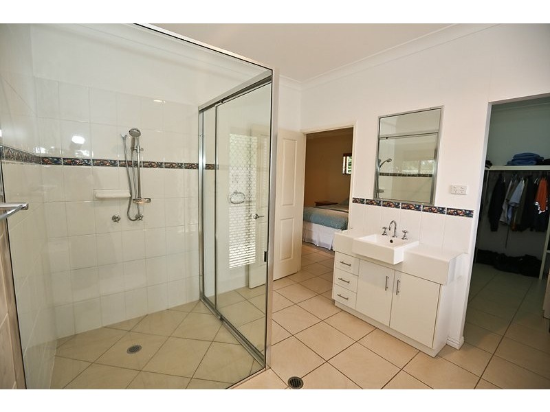 30 Larcom Rise, West Gladstone QLD 4680