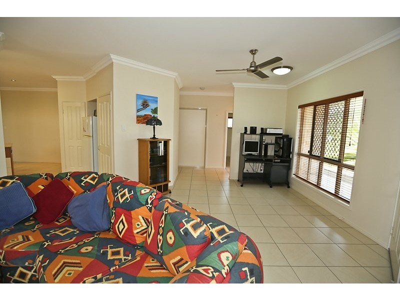 30 Larcom Rise, West Gladstone QLD 4680