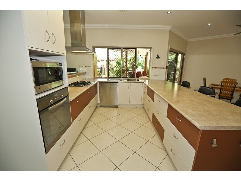 30 Larcom Rise, West Gladstone QLD 4680