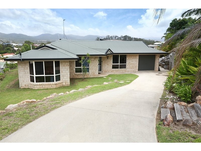 21 Ben Lexcen Court, Clinton QLD 4680