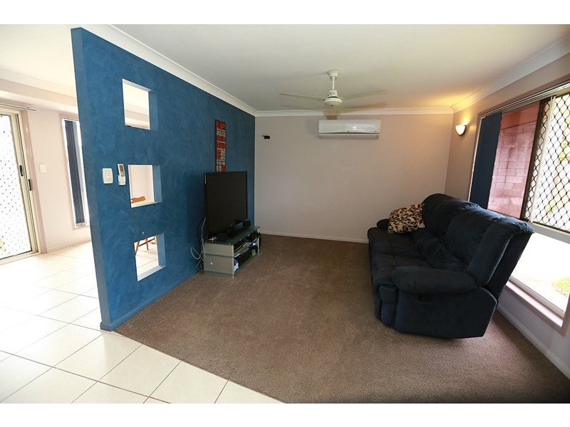 21 Ben Lexcen Court, Clinton QLD 4680