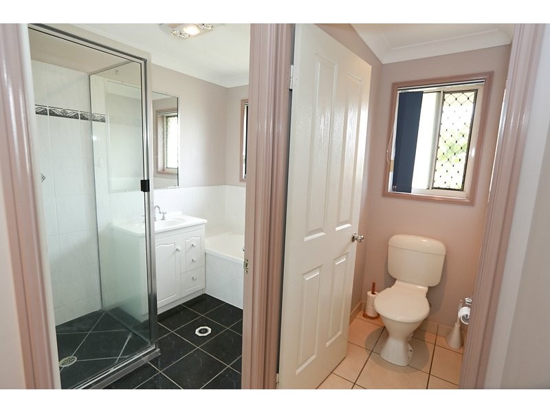 21 Ben Lexcen Court, Clinton QLD 4680