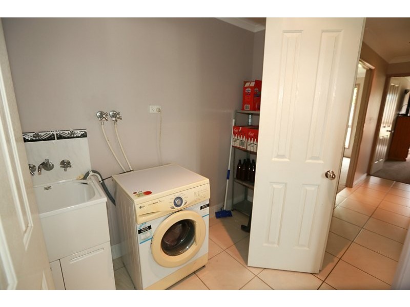 21 Ben Lexcen Court, Clinton QLD 4680