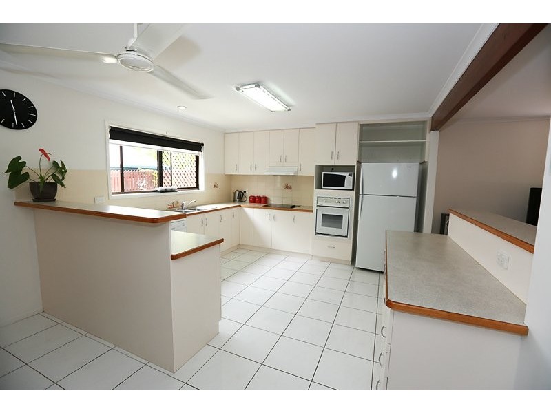2 Connolly Court, Telina QLD 4680