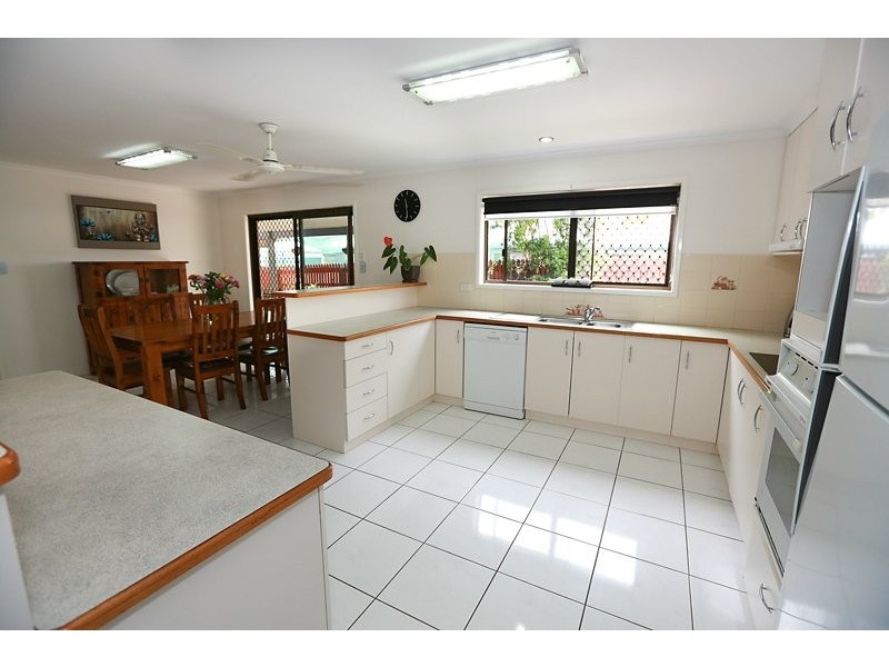 2 Connolly Court, Telina QLD 4680