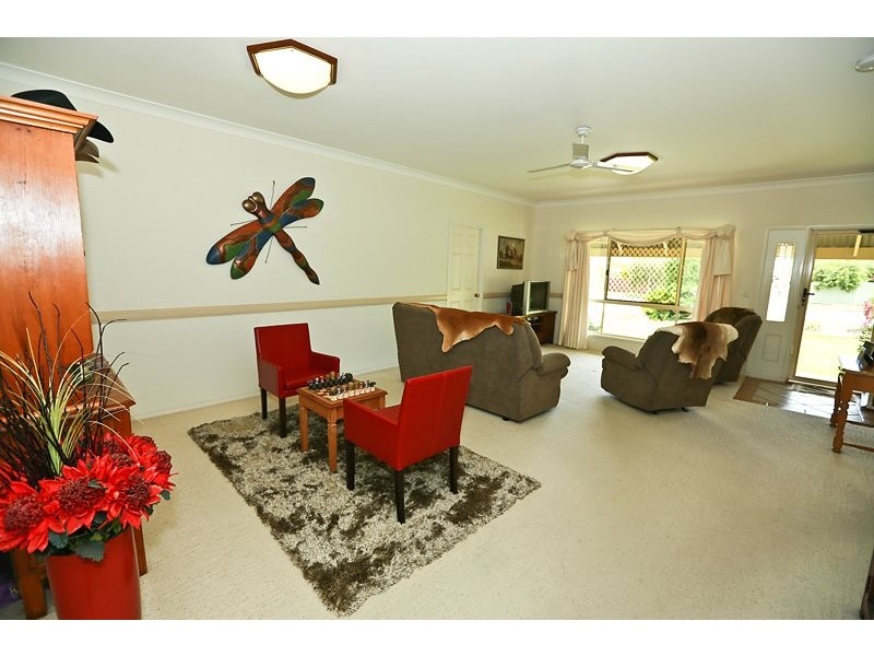 130 J Hickey Avenue, Clinton QLD 4680