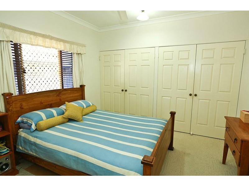 130 J Hickey Avenue, Clinton QLD 4680