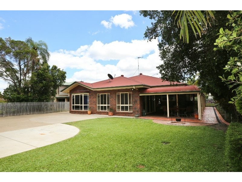 130 J Hickey Avenue, Clinton QLD 4680