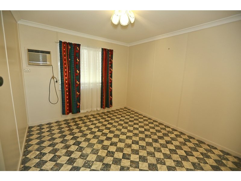 3 Coase Street, West Gladstone QLD 4680