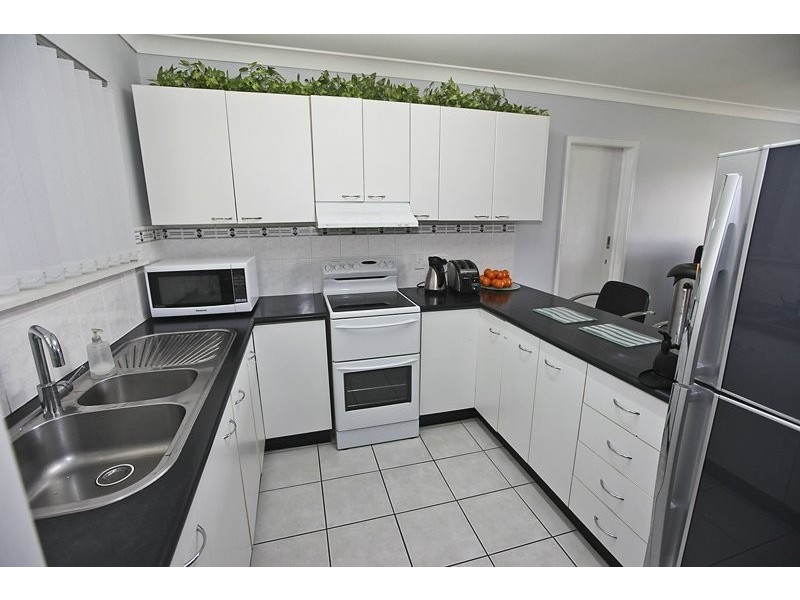 58 Emmadale Drive, New Auckland QLD 4680