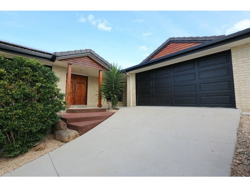 3 Cockatoo Drive, New Auckland QLD 4680