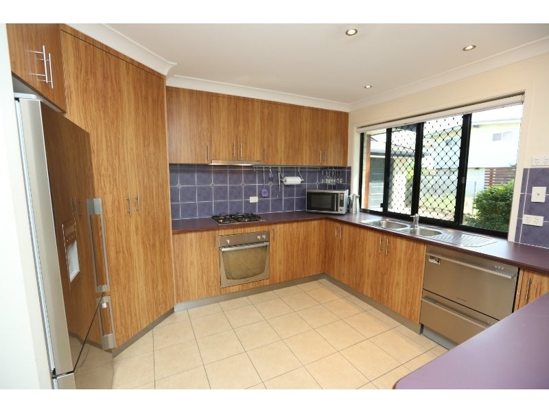 3 Cockatoo Drive, New Auckland QLD 4680