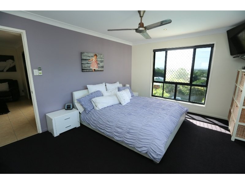 3 Cockatoo Drive, New Auckland QLD 4680