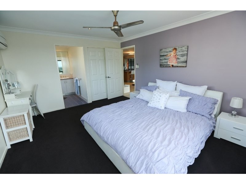 3 Cockatoo Drive, New Auckland QLD 4680