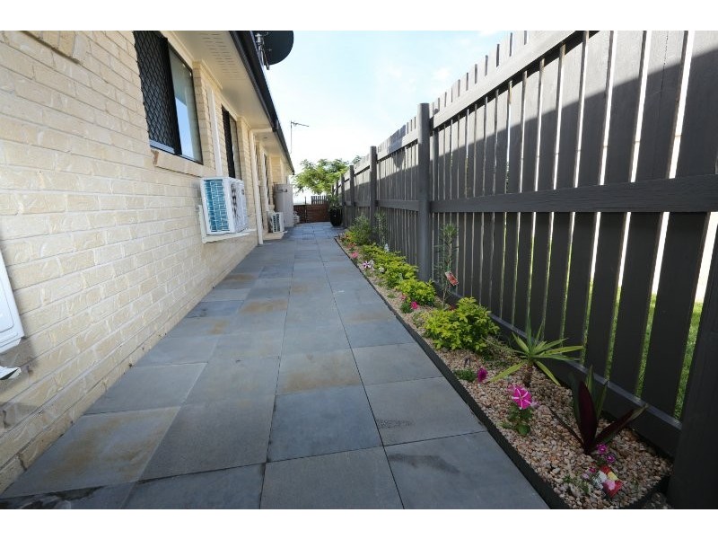 3 Cockatoo Drive, New Auckland QLD 4680