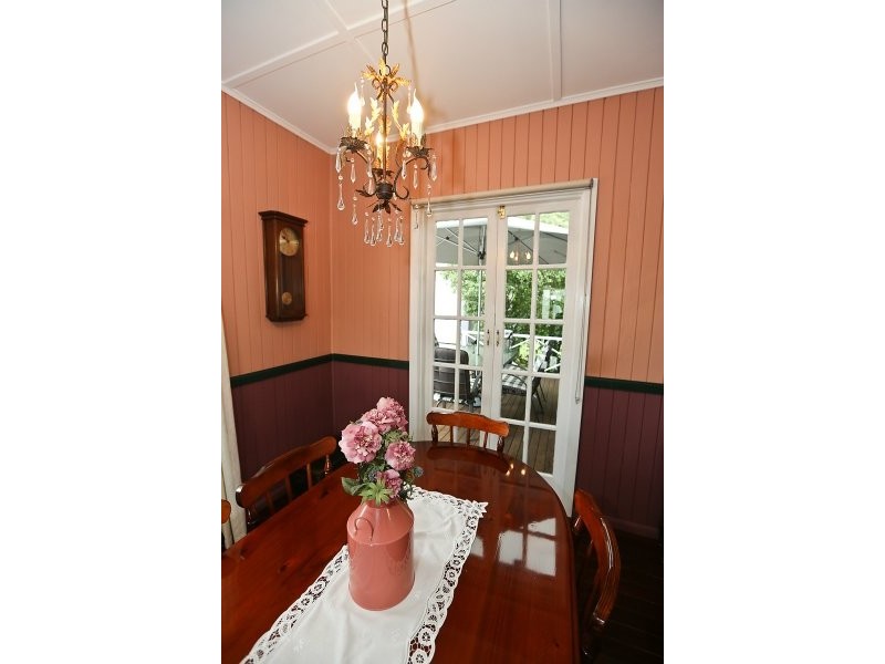 21 Amelia Street, West Gladstone QLD 4680