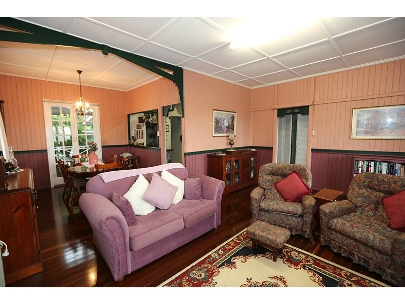 21 Amelia Street, West Gladstone QLD 4680