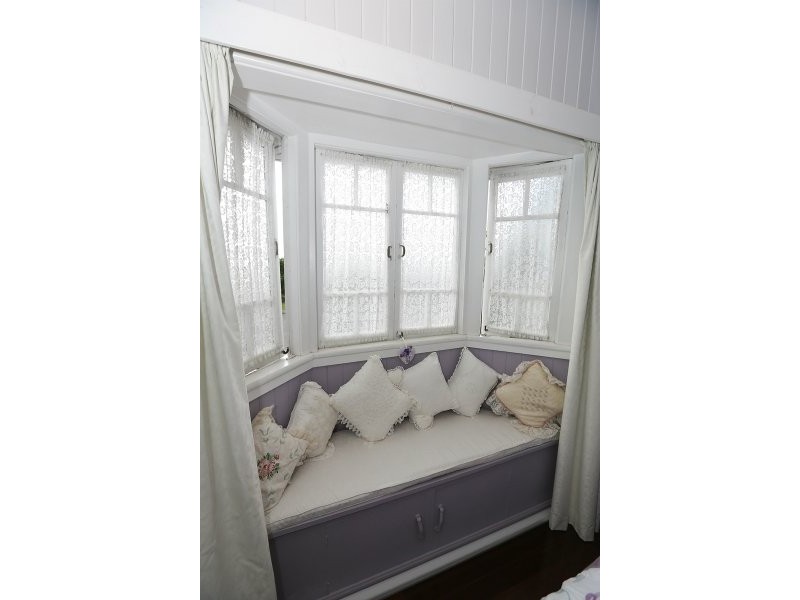 21 Amelia Street, West Gladstone QLD 4680