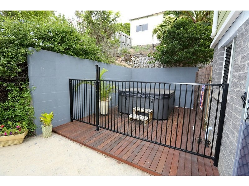 9 Wattle Street, New Auckland QLD 4680