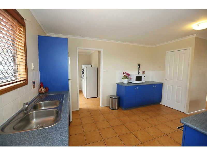 9 Wattle Street, New Auckland QLD 4680