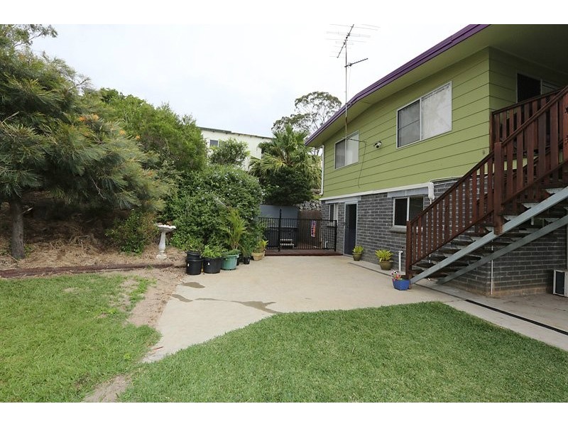 9 Wattle Street, New Auckland QLD 4680