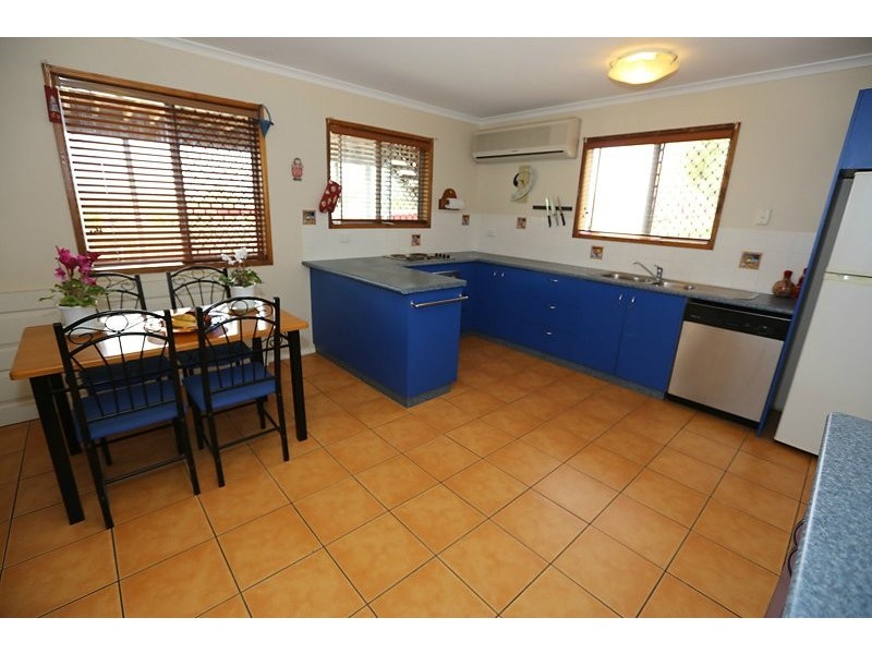 9 Wattle Street, New Auckland QLD 4680