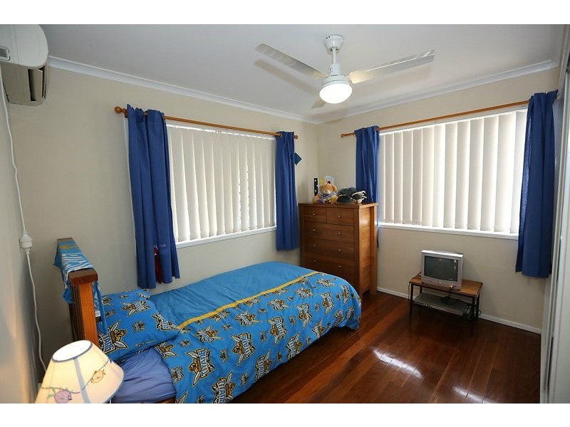 9 Wattle Street, New Auckland QLD 4680