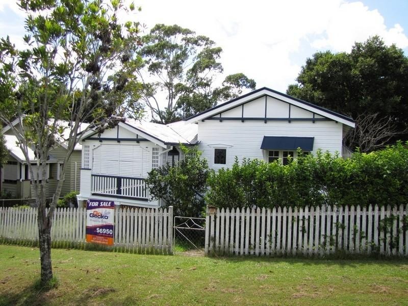 52 Macaulay Street, Coorparoo QLD 4151