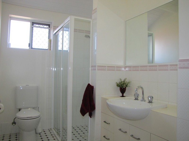 4/3 Harty Street, Coorparoo QLD 4151