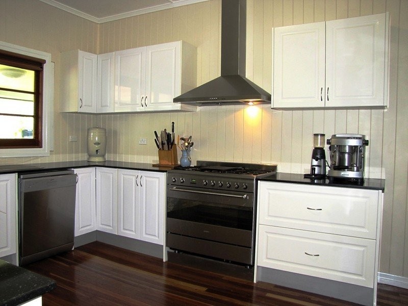 95 Lanham Avenue, Grange QLD 4051