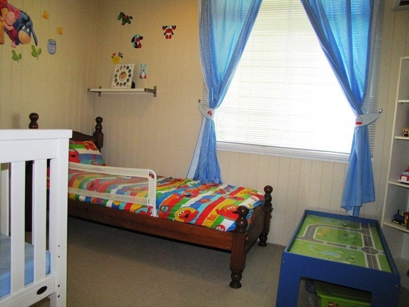 252 Days Road, Grange QLD 4051