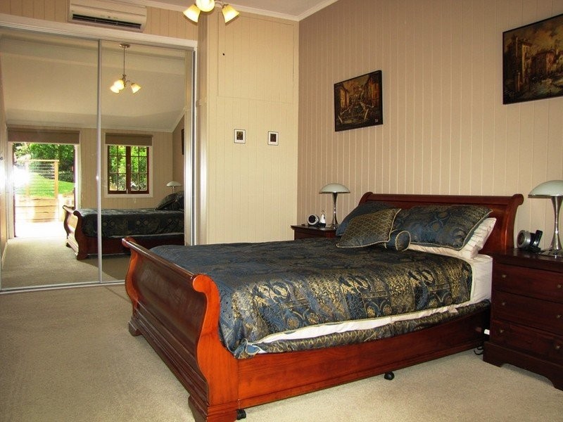 252 Days Road, Grange QLD 4051