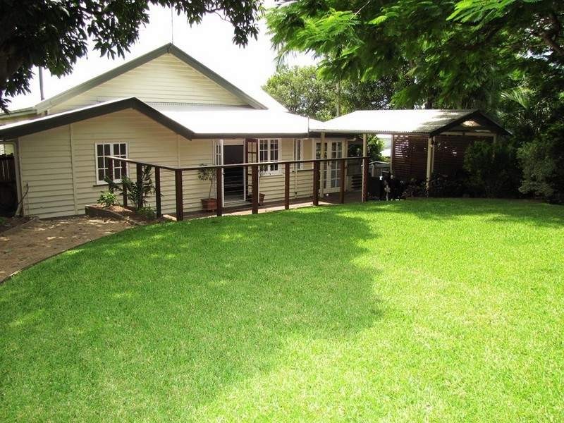 252 Days Road, Grange QLD 4051