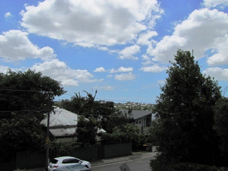 252 Days Road, Grange QLD 4051