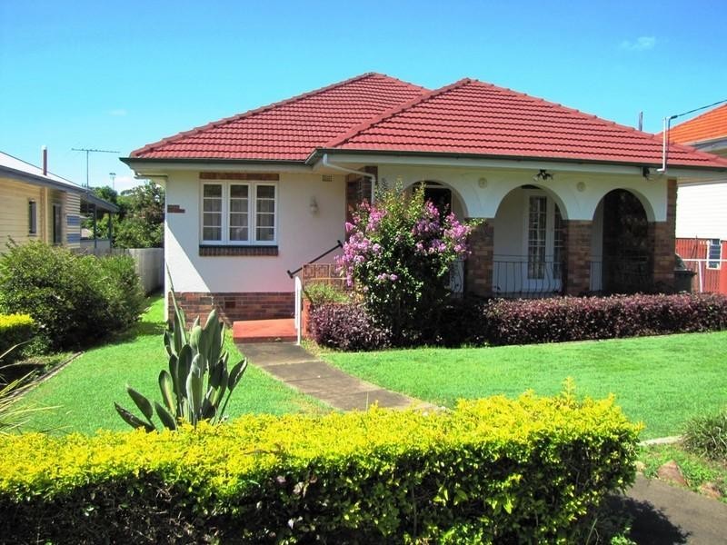 29 Bega Street, Grange QLD 4051