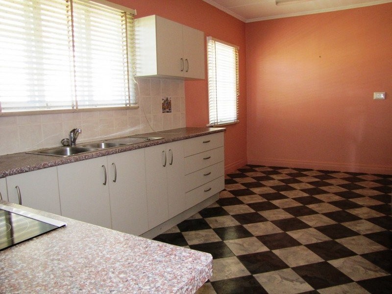 29 Bega Street, Grange QLD 4051