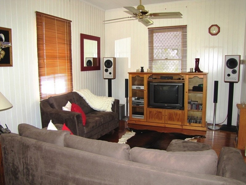 4 Main Avenue, Wilston QLD 4051