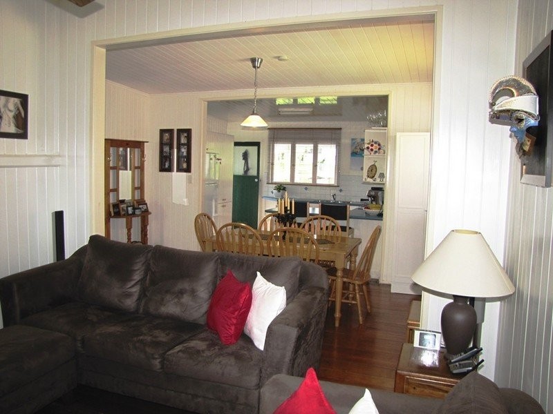 4 Main Avenue, Wilston QLD 4051