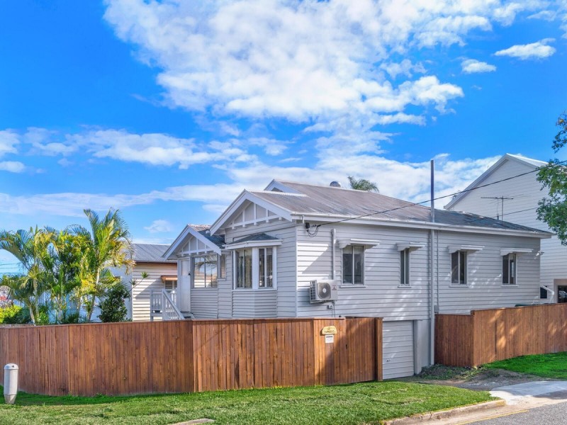 2 Turner Road, Kedron QLD 4031