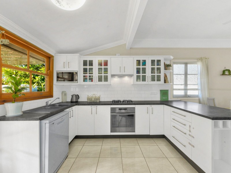 26 Agnew Street, Sandgate QLD 4017