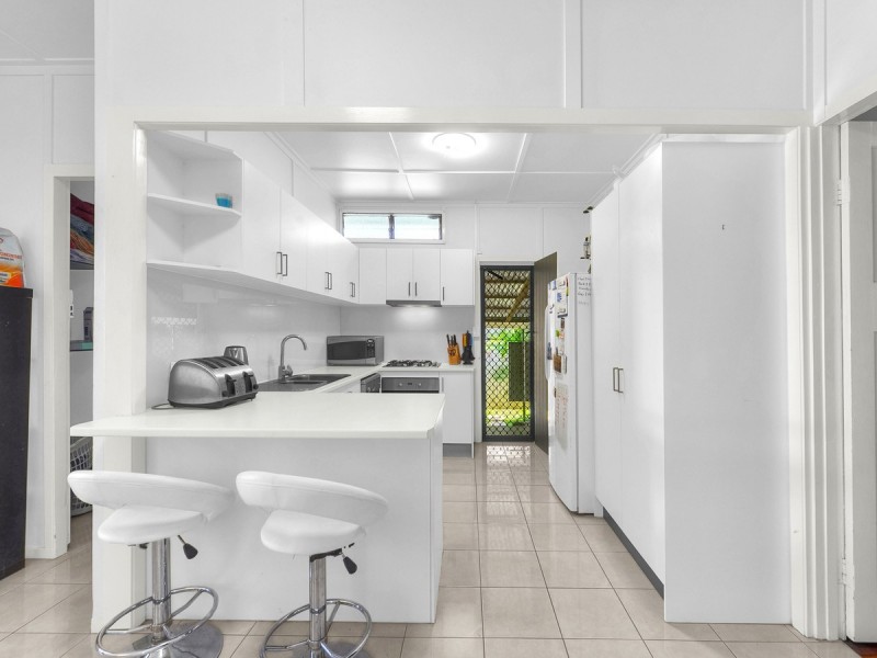 6 Drake Street, Everton Park QLD 4053