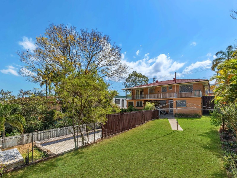 20 Lily Street, Everton Hills QLD 4053