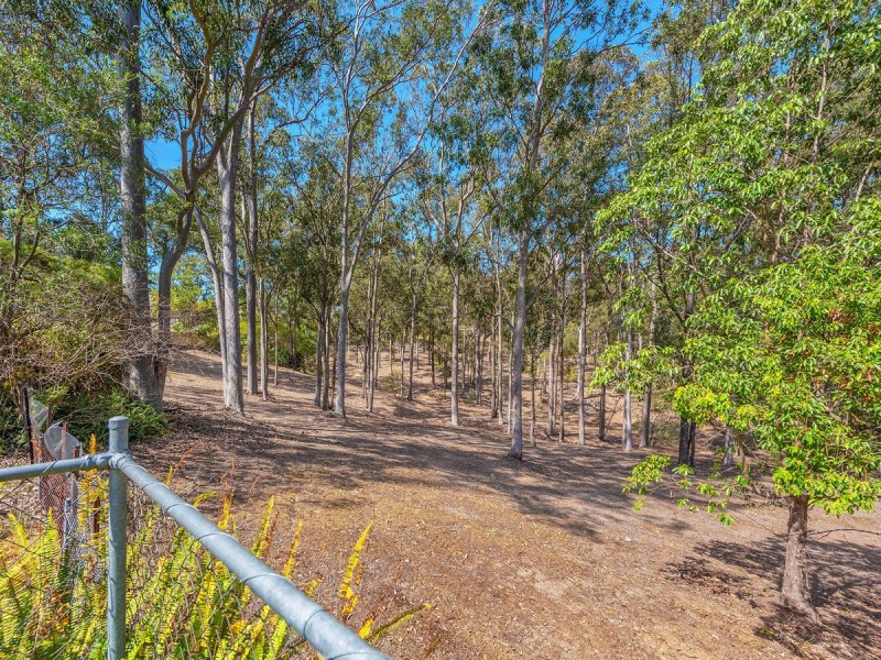 20 Lily Street, Everton Hills QLD 4053